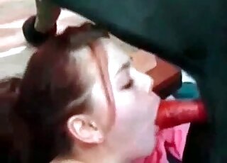 Japanese babe fucks with a sweet doggy - قناة سكس حيوانات مع يابانيات-> 
